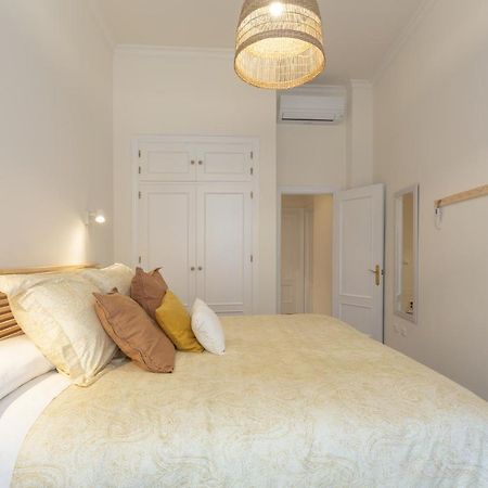 Puerta De Larios: Central Three-Bedroom Apartment With Balconies And Patio 말라가 외부 사진
