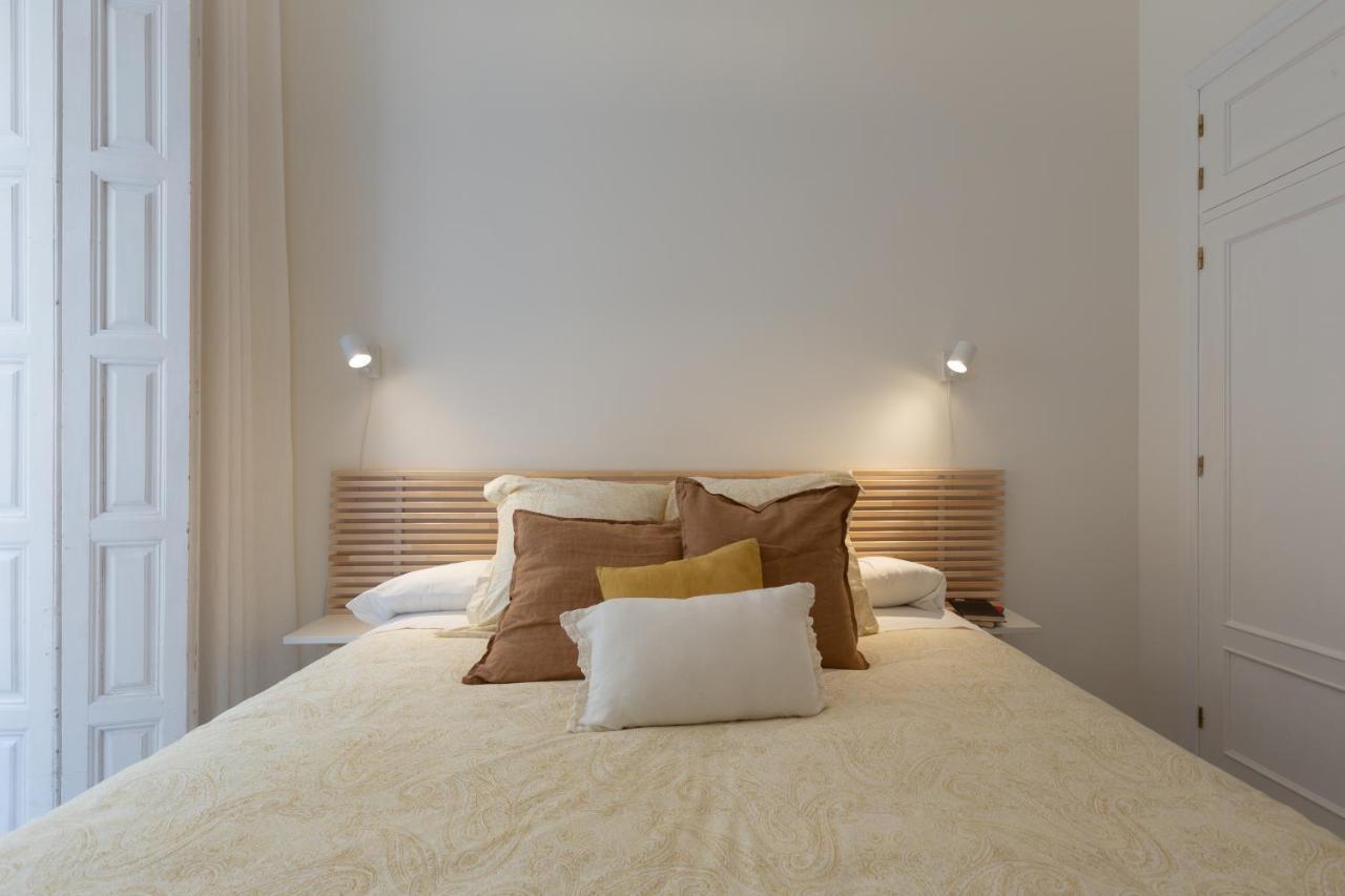 Puerta De Larios: Central Three-Bedroom Apartment With Balconies And Patio 말라가 외부 사진