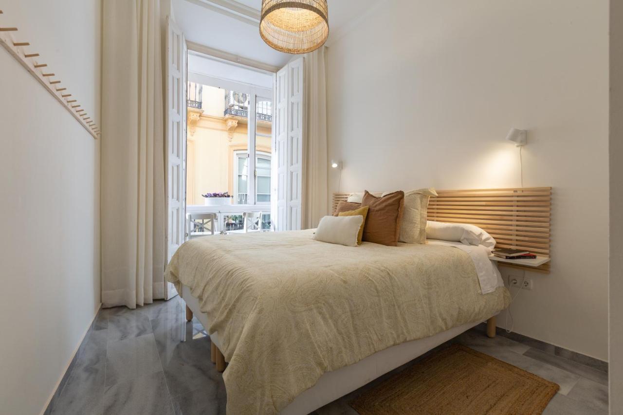 Puerta De Larios: Central Three-Bedroom Apartment With Balconies And Patio 말라가 외부 사진
