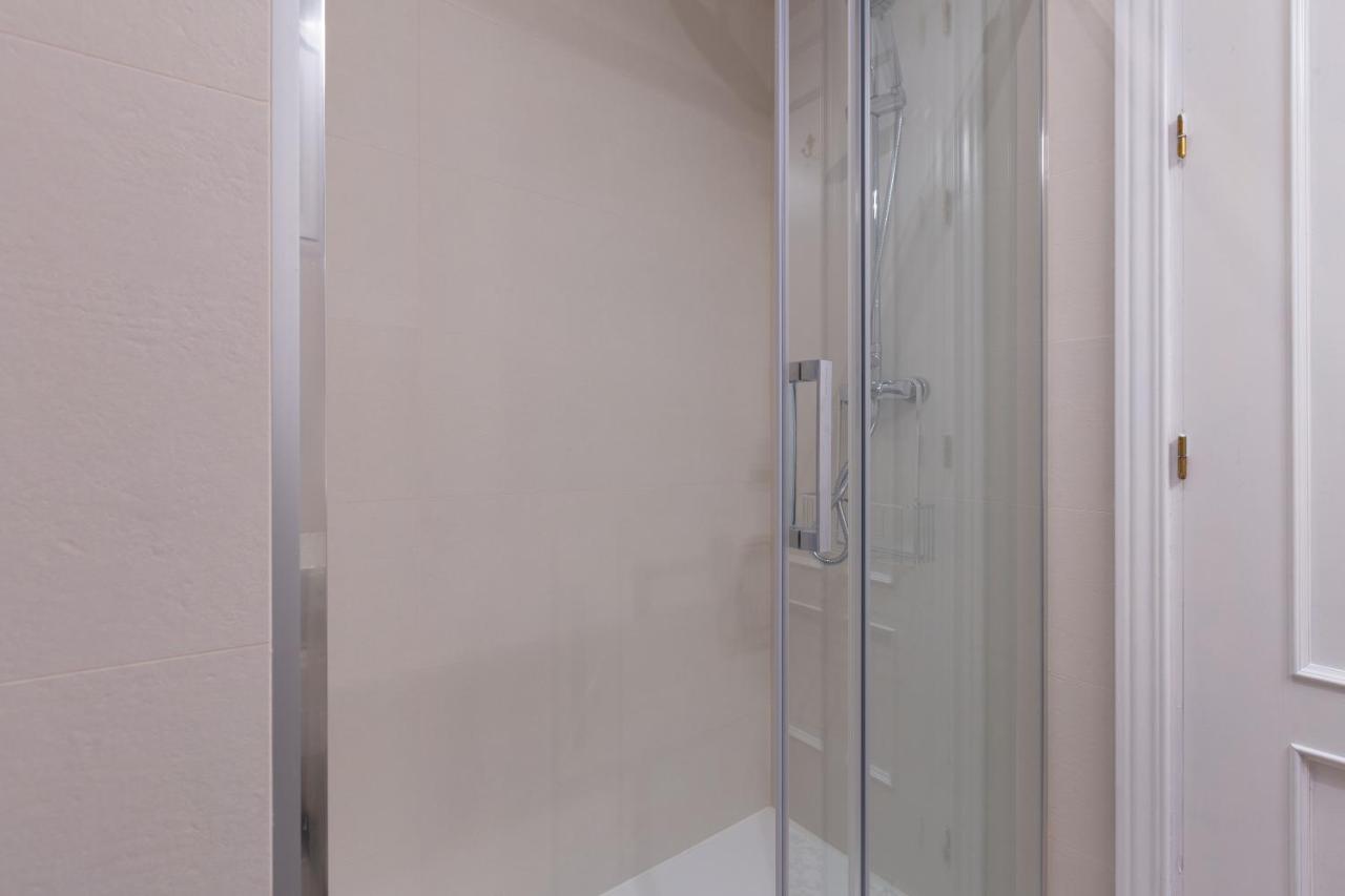 Puerta De Larios: Central Three-Bedroom Apartment With Balconies And Patio 말라가 외부 사진