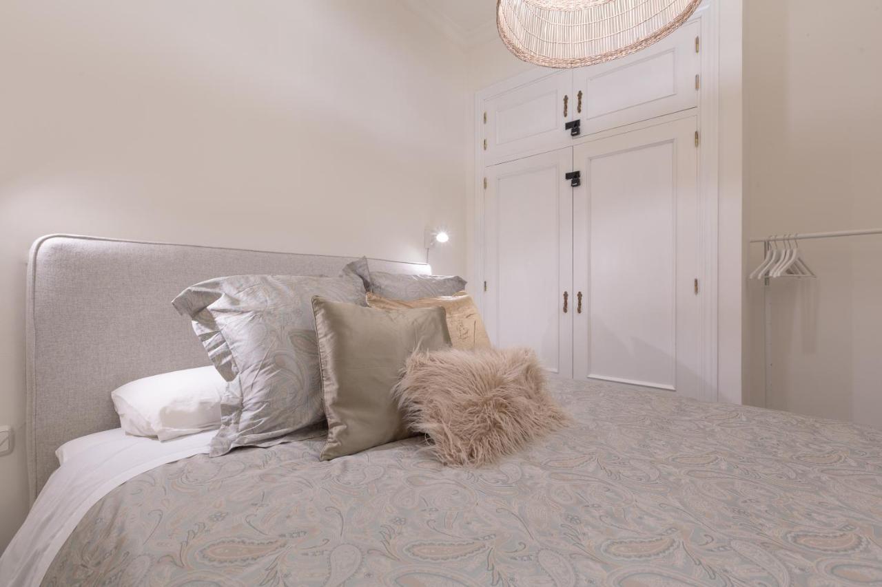 Puerta De Larios: Central Three-Bedroom Apartment With Balconies And Patio 말라가 외부 사진