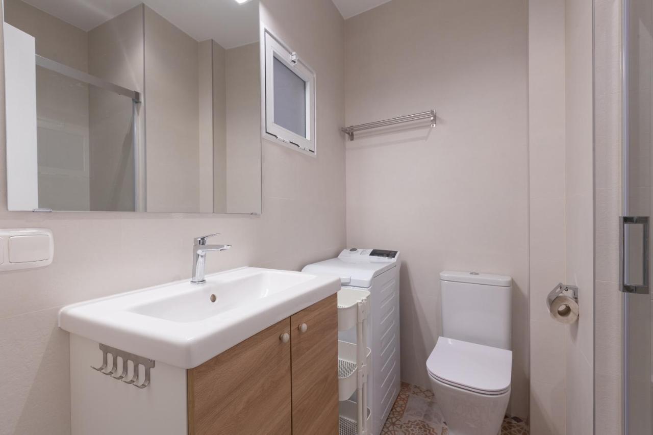 Puerta De Larios: Central Three-Bedroom Apartment With Balconies And Patio 말라가 외부 사진