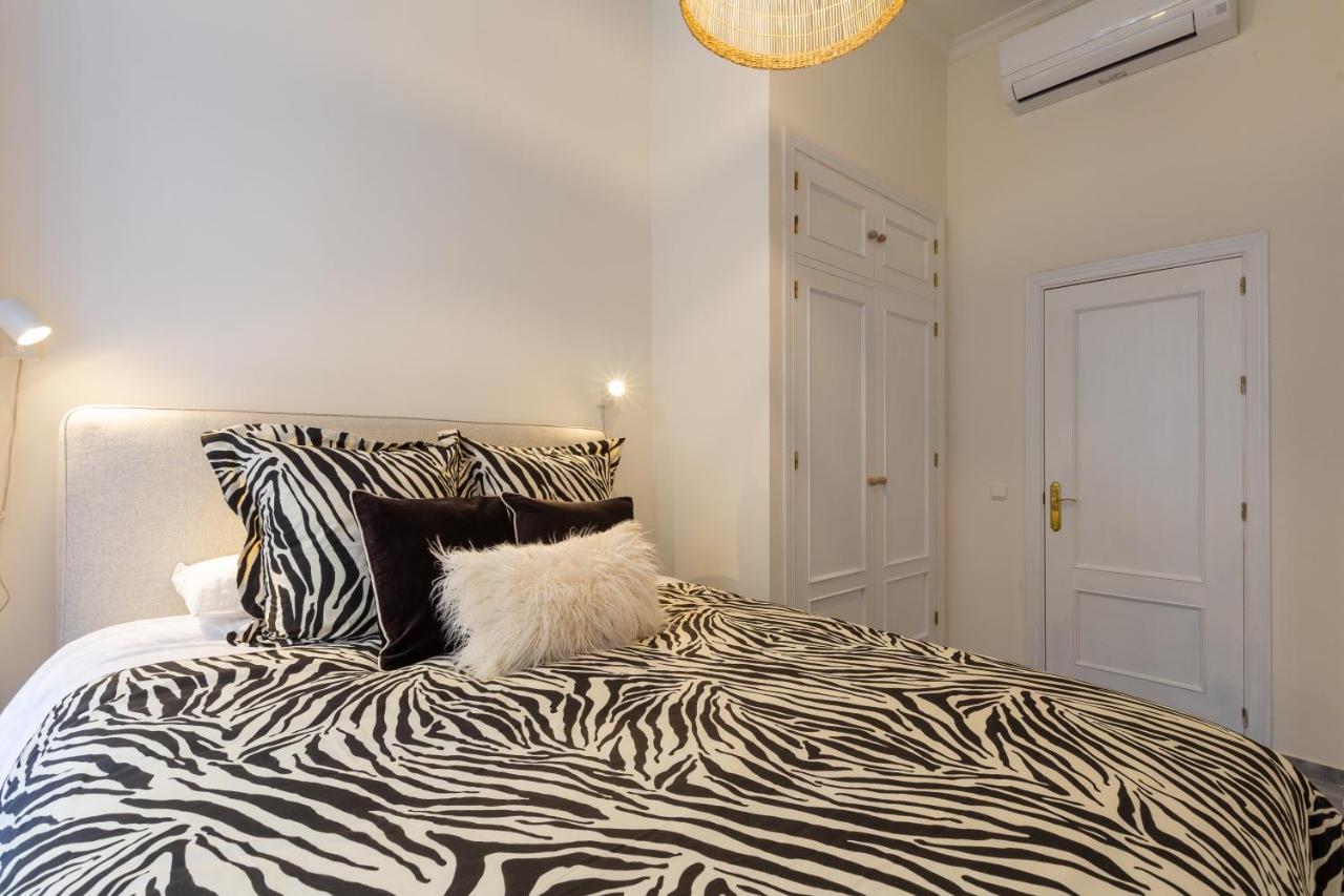 Puerta De Larios: Central Three-Bedroom Apartment With Balconies And Patio 말라가 외부 사진