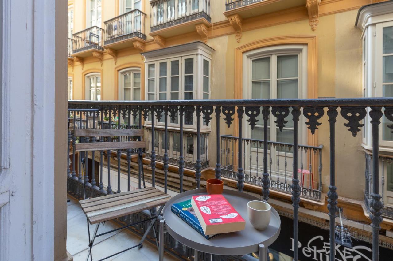 Puerta De Larios: Central Three-Bedroom Apartment With Balconies And Patio 말라가 외부 사진